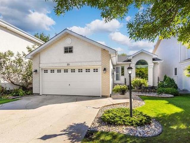 House for sale in East St. Paul, Manitoba