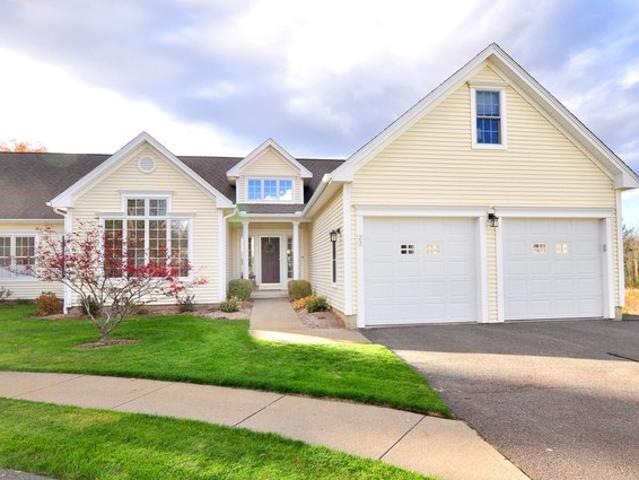 Condo for sale in Suffield, Connecticut