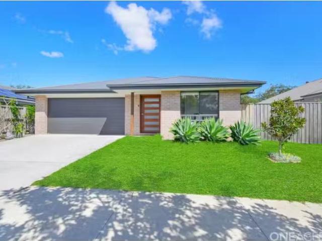 House for rent in Thrumster, New South Wales