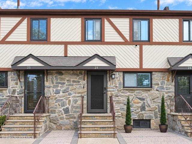 House for sale in Staten Island, New York