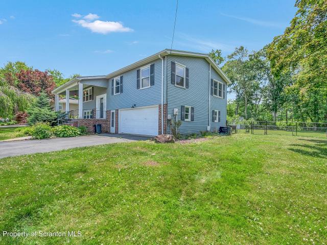 House for sale in Chinchilla, Pennsylvania