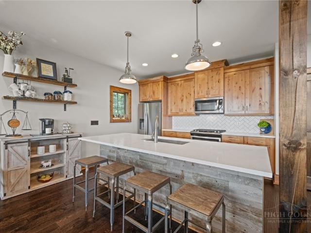 House for sale in Avery, North Carolina