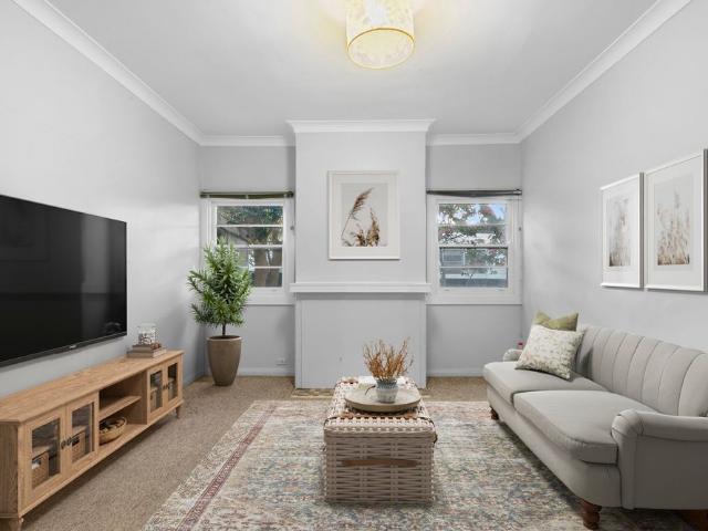 House for rent in Wollongong West, New South Wales