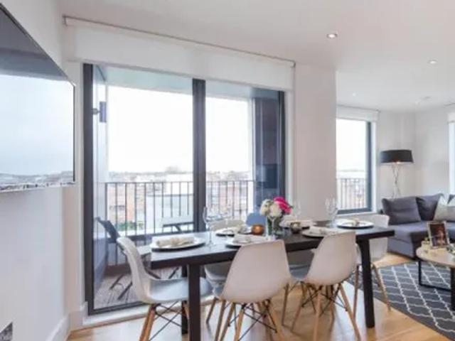 Apartment for rent in North Kensington, Greater London