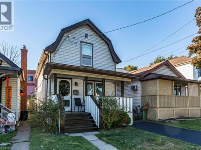House for sale in Ancaster, Ontario