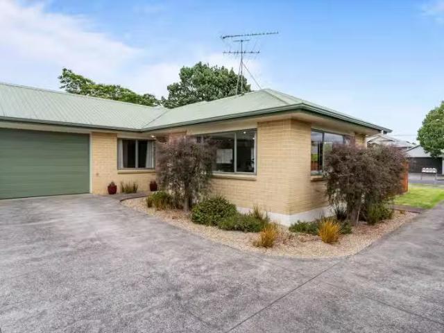 House for sale in Awhitu