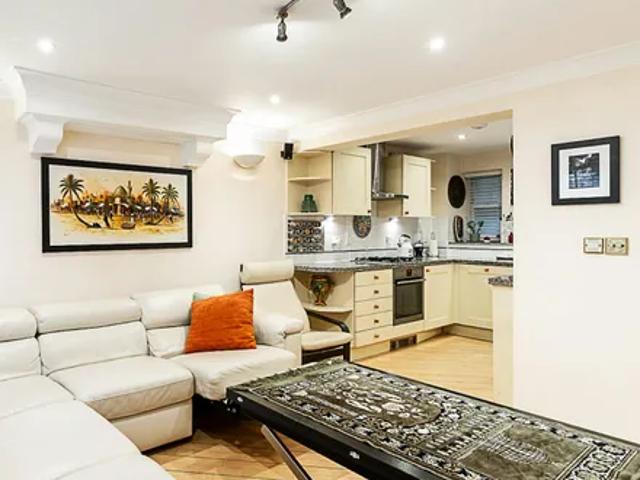 House for rent in Victoria, Greater London