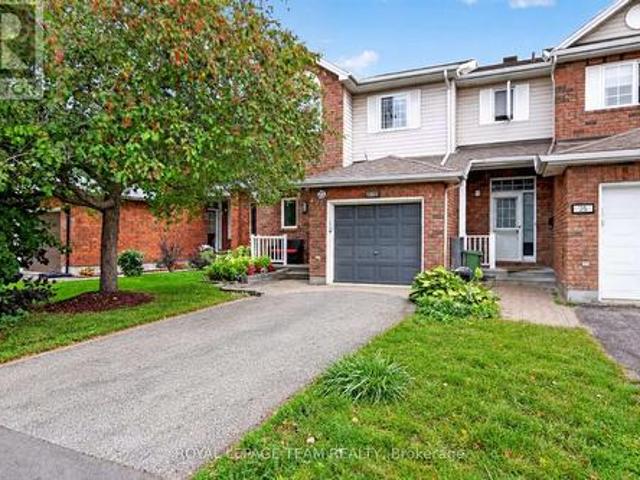 House for sale in Bridlewood, Ottawa