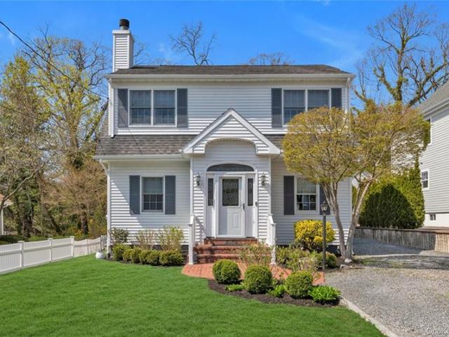 House for sale in Huntington, New York
