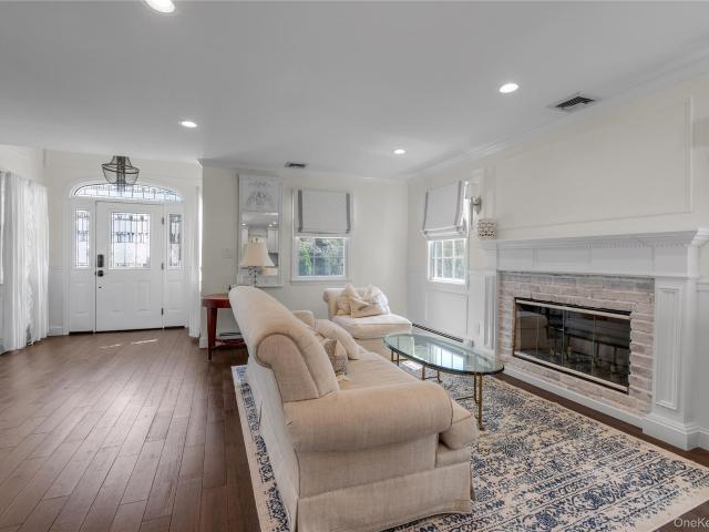 House for sale in Huntington, New York
