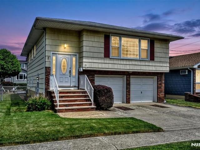 House for sale in Saddle Brook, New Jersey