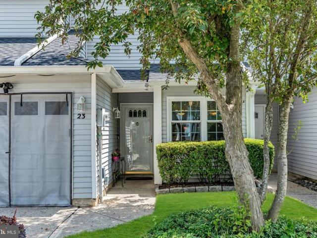 Townhouse for sale in Egg Harbor Township, New Jersey