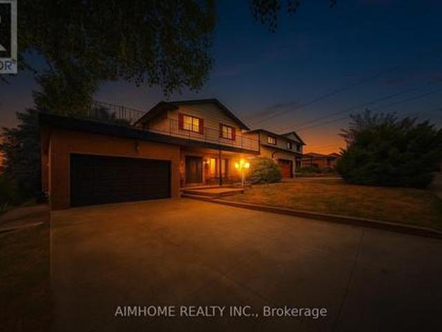 House for sale in Ancaster, Ontario
