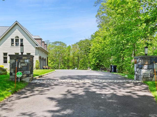 House for sale in Mahopac, Town of Carmel
