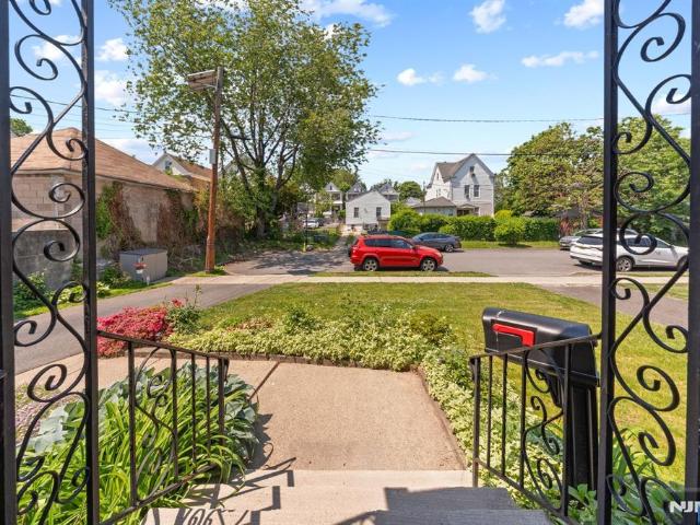 House for sale in Passaic, New Jersey