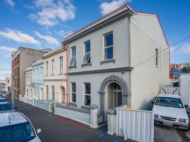 House for sale in Otakou