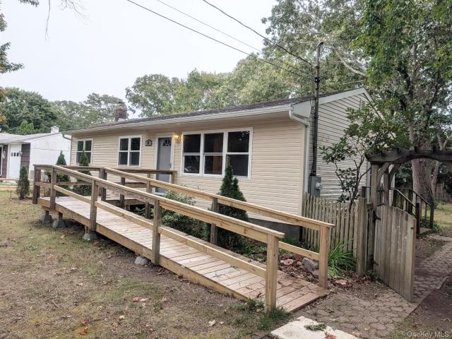 House for sale in Remsenburg-Speonk, Town of Southampton