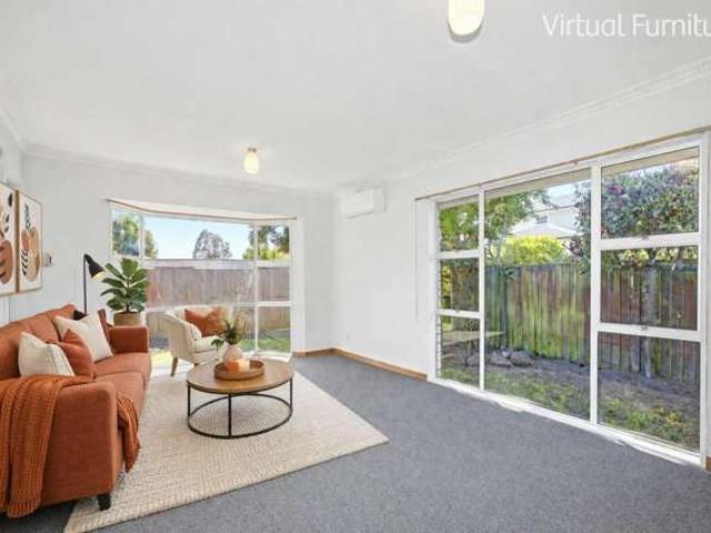 Apartment for sale in Chaslands, Canterbury
