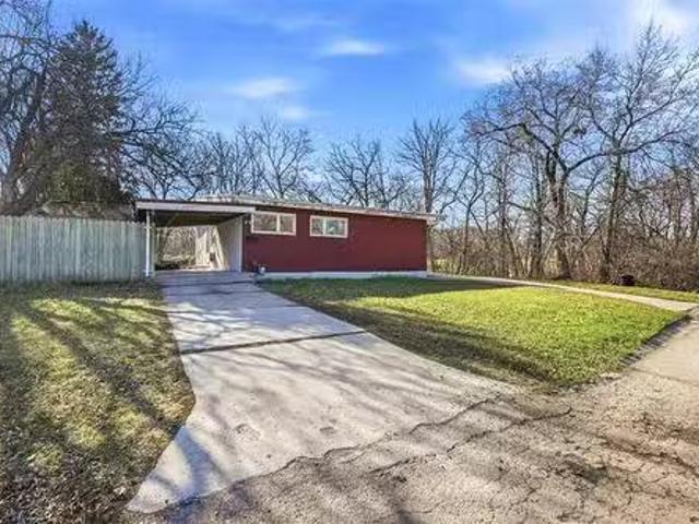 House for sale in East St. Paul, Manitoba