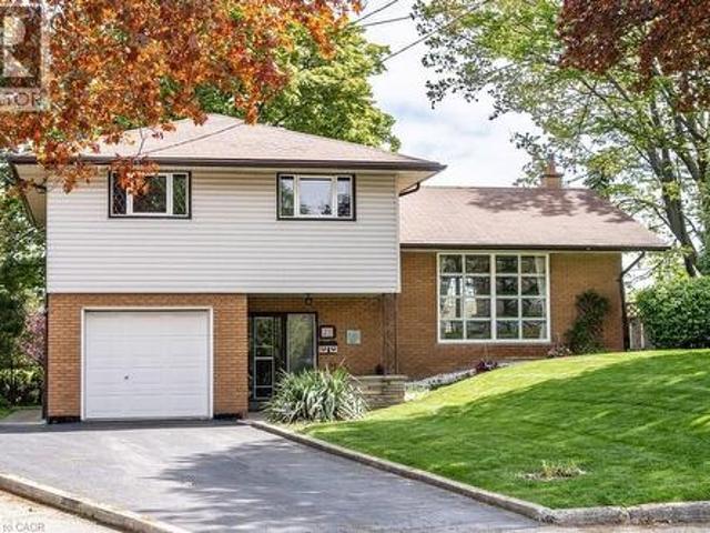 House for sale in Ancaster, Ontario