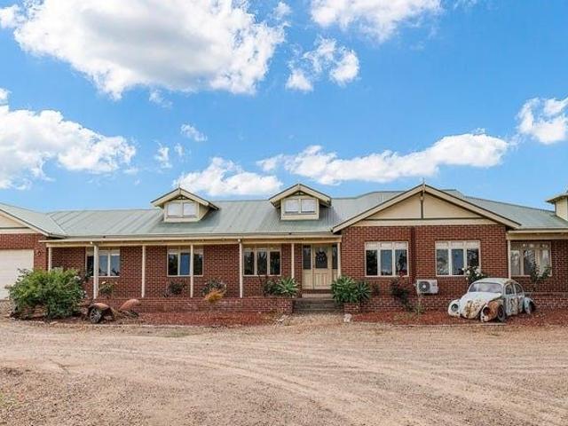 Apartment for rent in Beveridge, Victoria