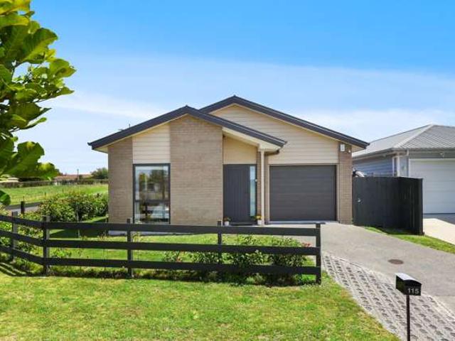 House for sale in Clarks