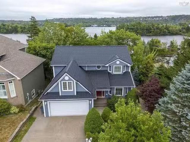 House for sale in Dartmouth, Nova Scotia