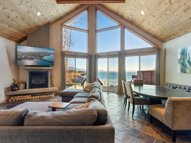 House for sale in Sagle, Idaho