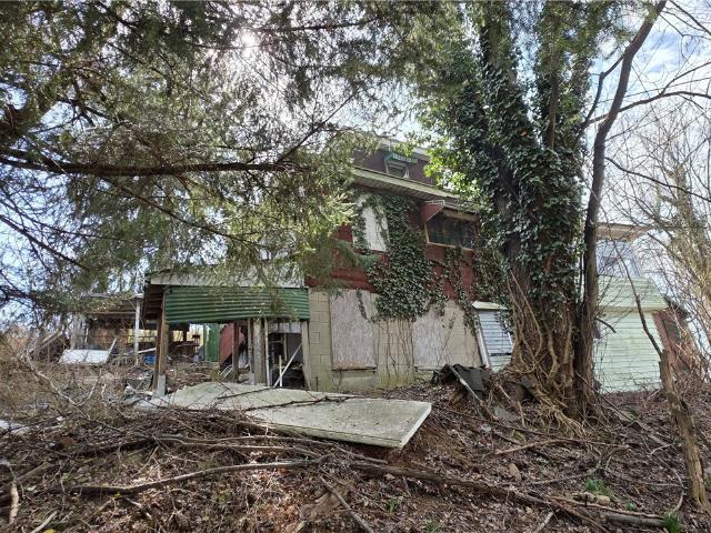 House for sale in Jeannette, Pennsylvania