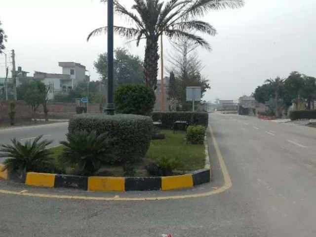 Land for sale in Faisalabad, Islamabad Capital Territory