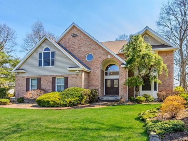House for sale in Huntington, New York