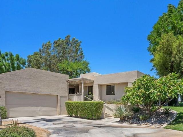 Condo for sale in Rancho Mirage, California