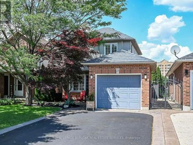House for sale in Ancaster, Ontario
