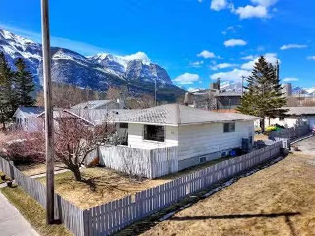 House for sale in Bighorn, Alberta