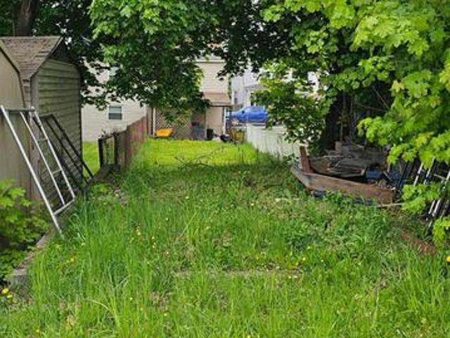 Townhouse for sale in Frackville, Pennsylvania