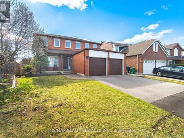 House for sale in Brampton, Golden Horseshoe