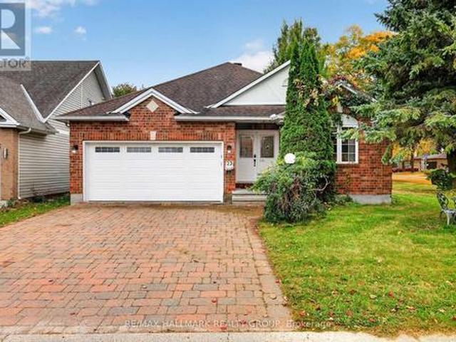 House for sale in Barrhaven East, Ottawa