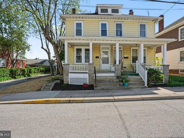 Townhouse for sale in Littlestown, Pennsylvania