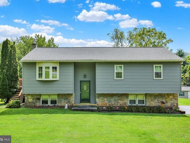 House for sale in Fleetwood, Pennsylvania