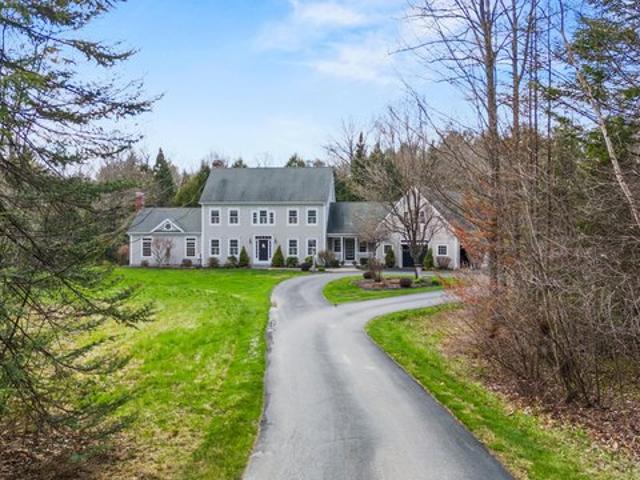 House for sale in Cumberland Center, Maine