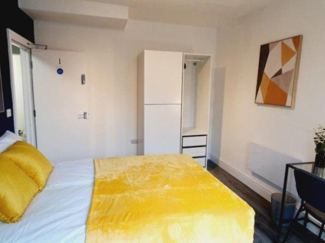 House for rent in Springhead, Oldham