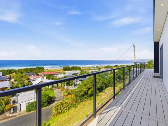 House for sale in Otakou