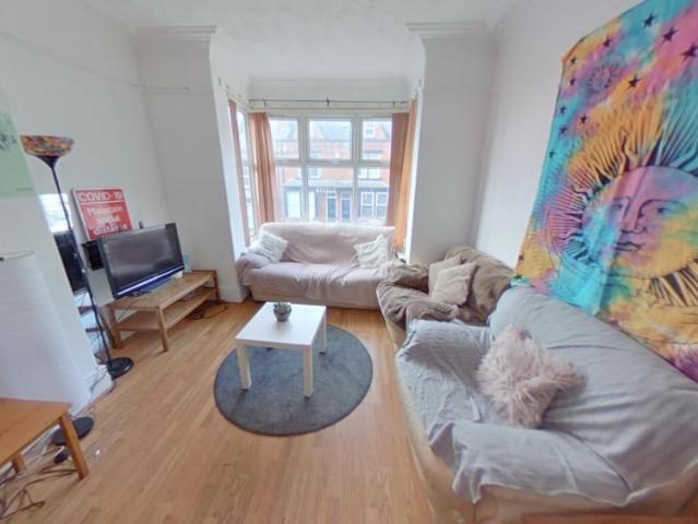 House for rent in Hyde Park, West Yorkshire