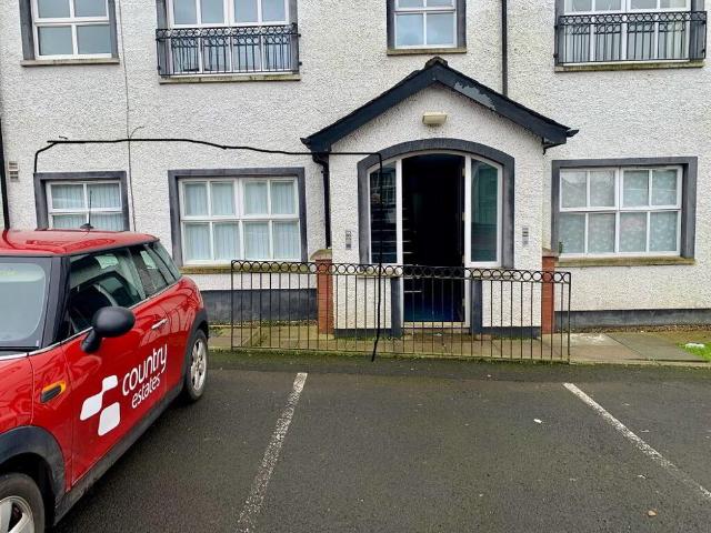 Apartment for rent in Antrim, Northern Ireland