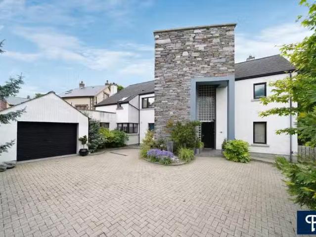 House for sale in Derry