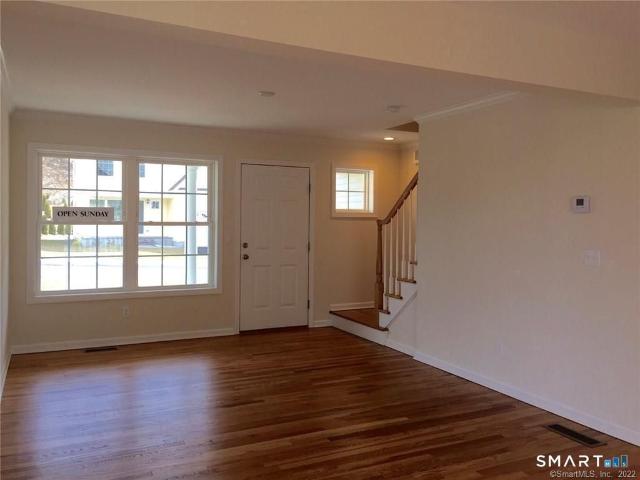 Condo for rent in Oxford, Connecticut