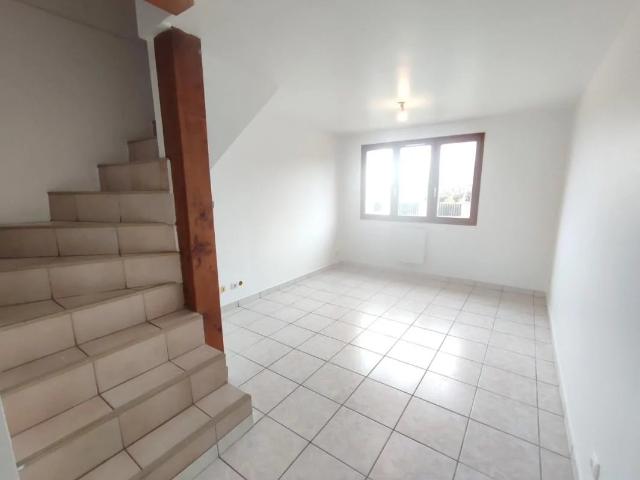 Maison location à La Tour-du-Pin, Hières-sur-amby