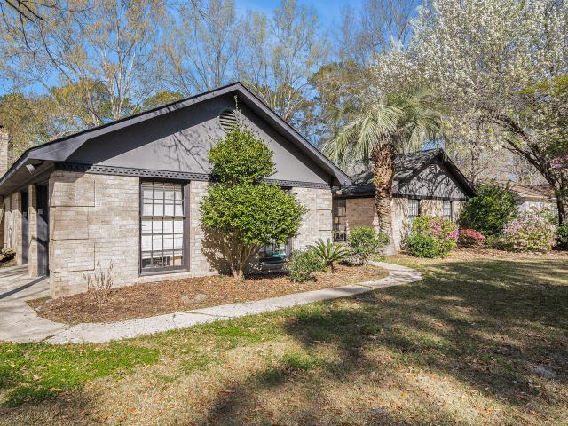 House for sale in Hanahan, South Carolina