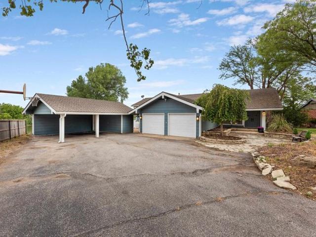 House for sale in Kansas