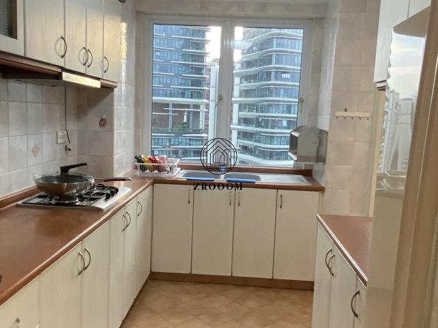 Apartment for rent in River Valley